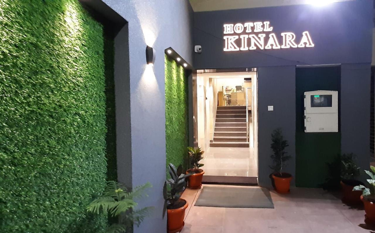 Hotel Kinara 아흐메다바드 외부 사진